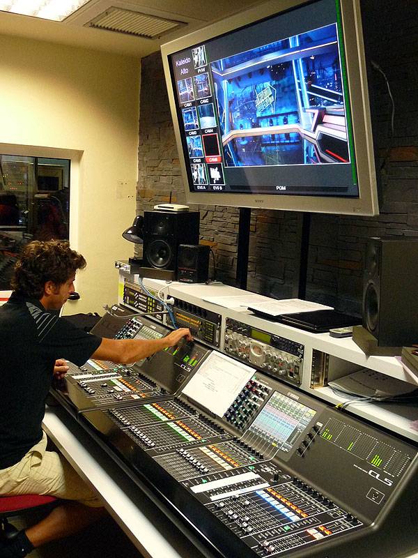 西班牙“El Hormiguero（蚂蚁窝）”电视节目——CL5调音台在广电领域的安装运用